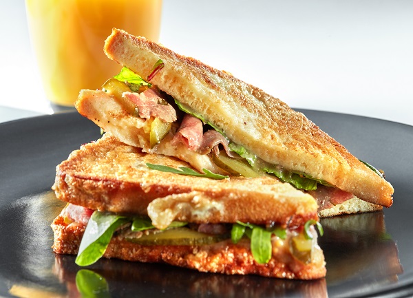 Sandwichera gofrera, ¿cómo utilizarla y qué recetas puedo hacer?